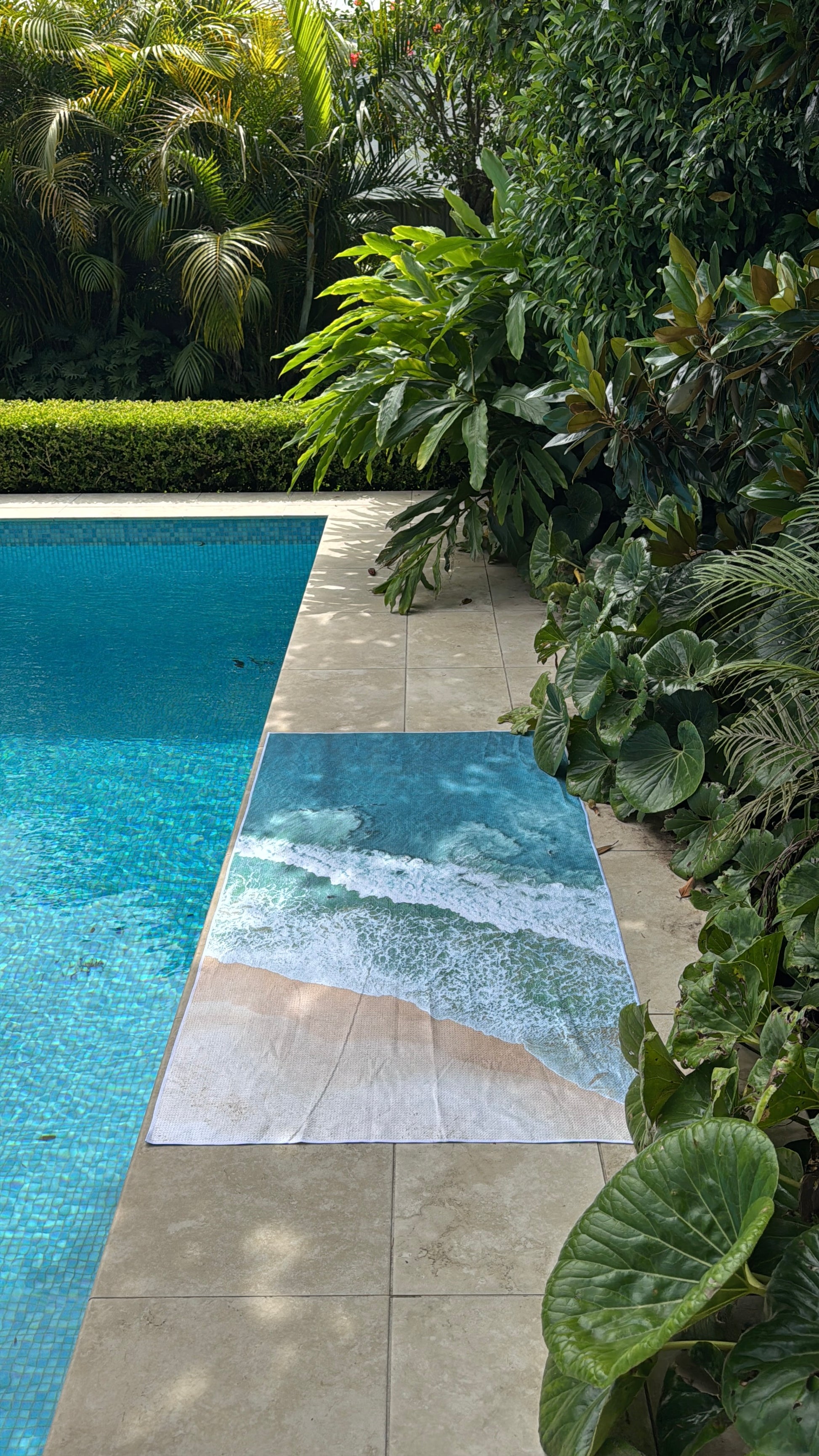 Box Beach Beach Towel